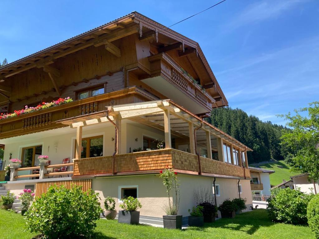 Haus Binder Hotel Ried im Zillertal Exterior photo
