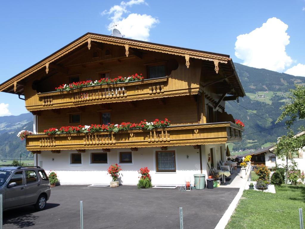 Haus Binder Hotel Ried im Zillertal Exterior photo