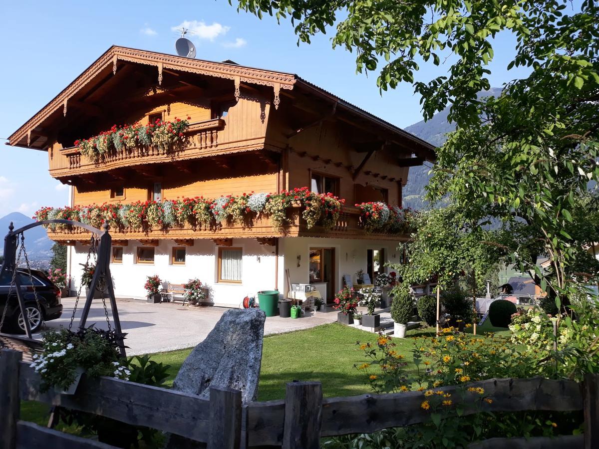Haus Binder Hotel Ried im Zillertal Exterior photo